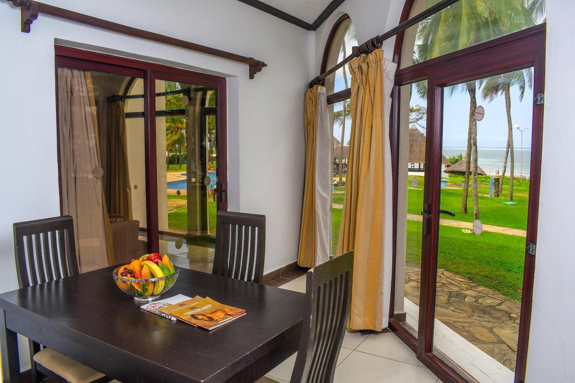 Cocoa Luxury Resort, Nyali, Mombasa Exterior foto